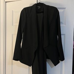 Lulu's Classic Black Women's Blazer and Matching Suit Pants (XS)
